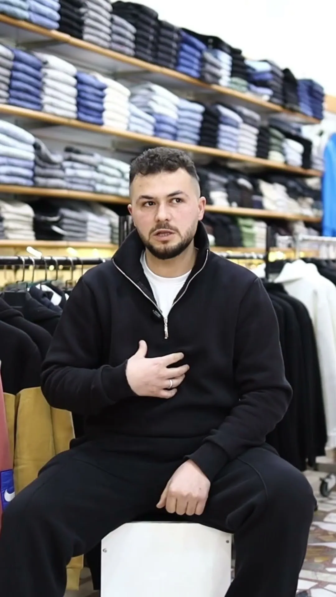 Bir aile ortamı olduğu için tercih ediyorum. — müşteri deneyimi videosu